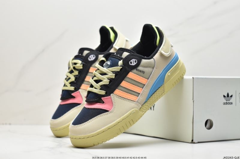 Adidas Sneakers